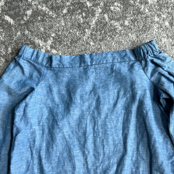 Free People Show Some Shoulder Chambray linen Blend - Picture 8 of 13